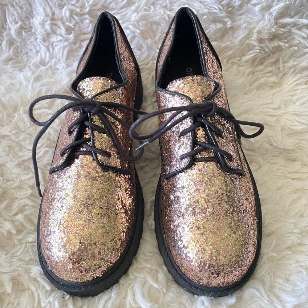 Divided Gold Glitter tie Oxford. Lug sole. Sz40 - Picture 2 of 14